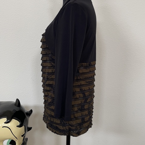 AGB Ruffled Blouse W/ Attached Bolero Size M - Picture 4 of 6